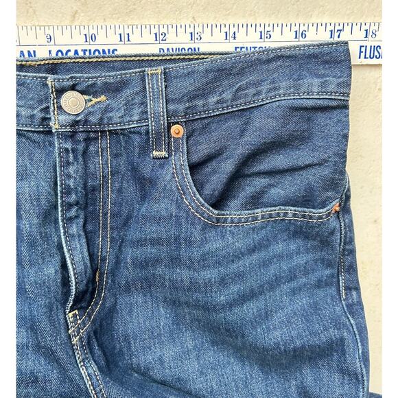 Levi's Women's Low Pro Straight Leg Mid Rise Zip Fly Jeans Denim Size 30 Blue - Picture 5 of 9